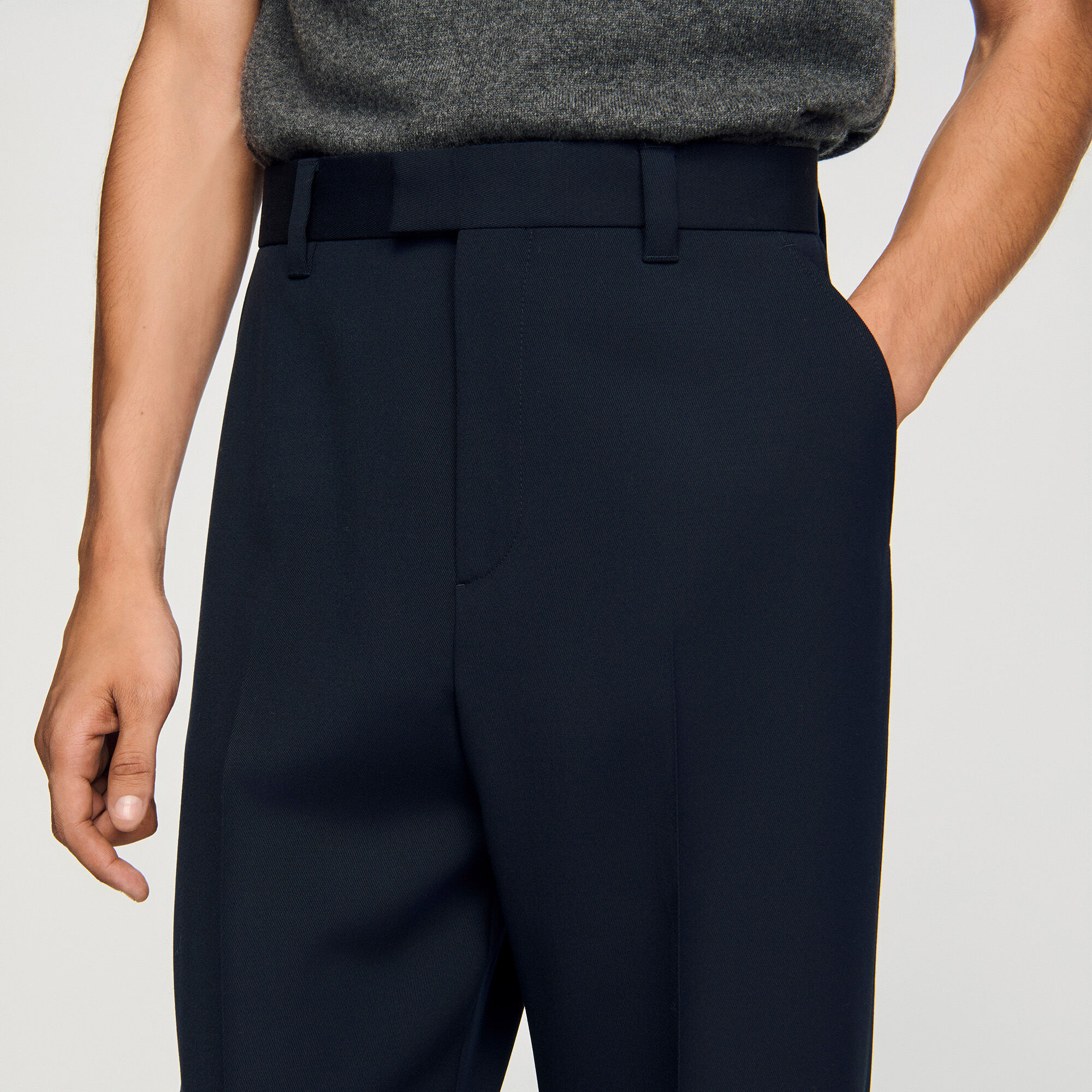 Wide-leg trousers