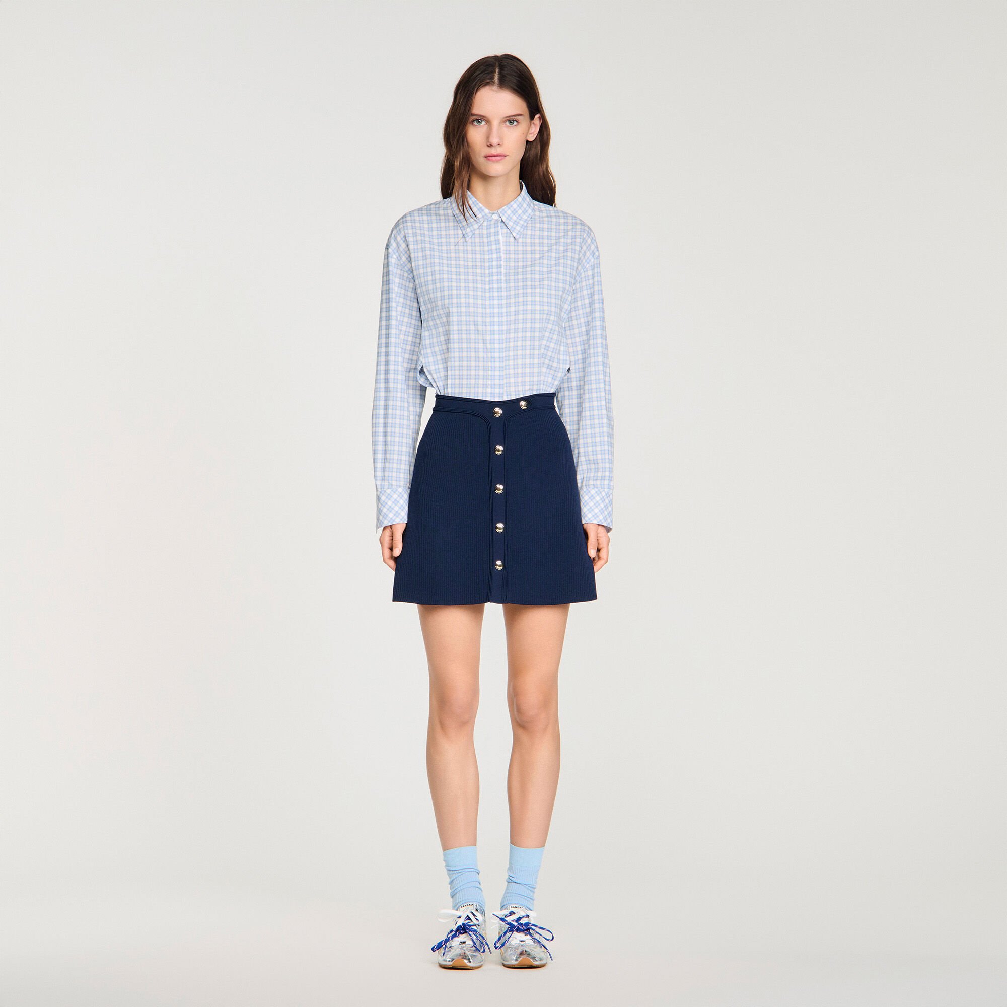 Short ribbed skirt with press studs