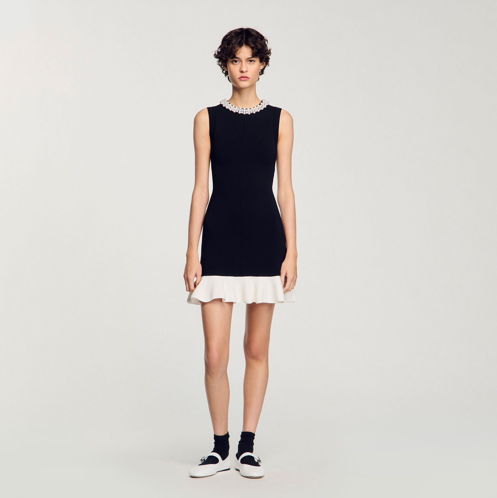 【即納！最大半額！】 with dress knit Short beaded Women For gray / black neck ワンピース