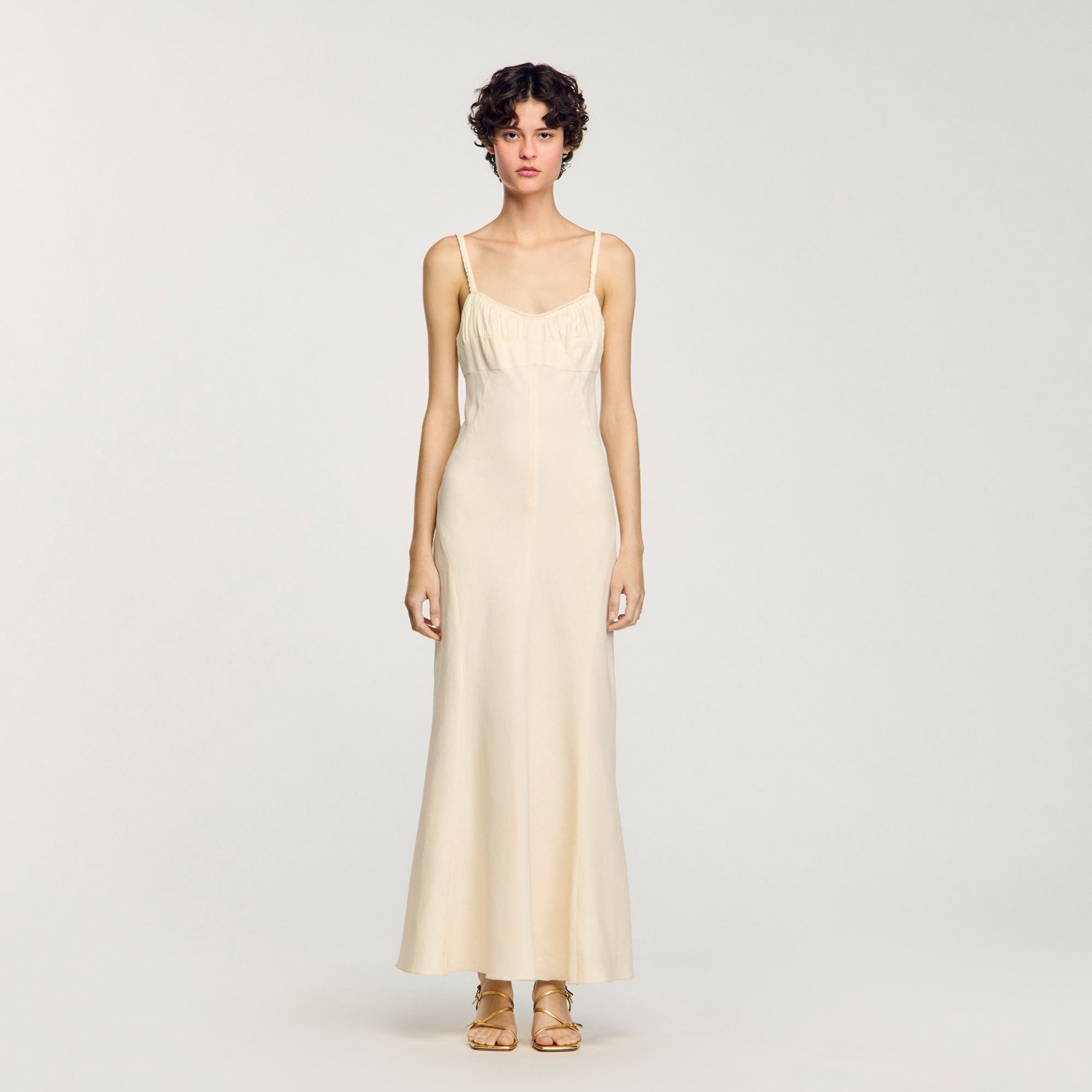 Maxi dress with straps