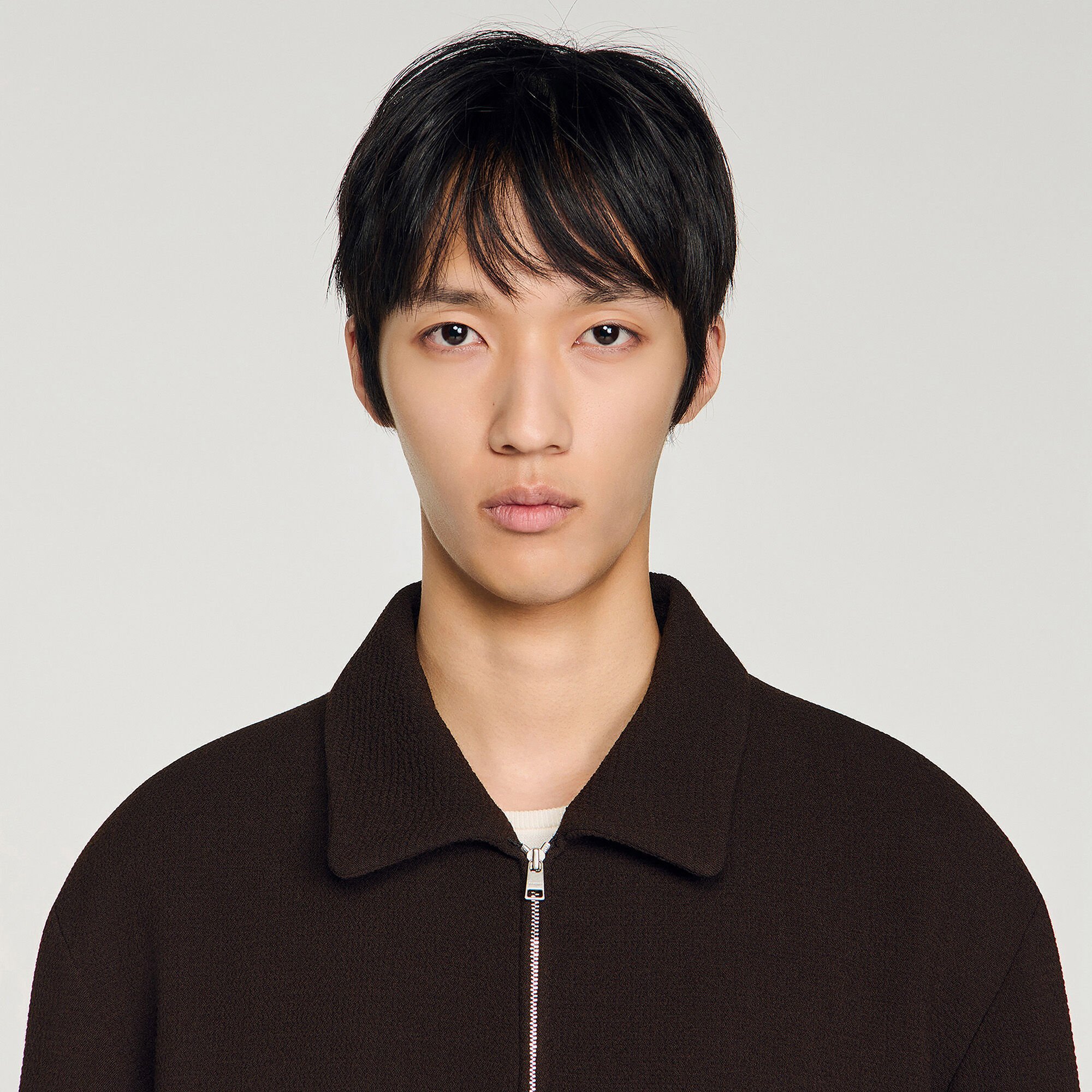 Waffled regular collar zip jacket