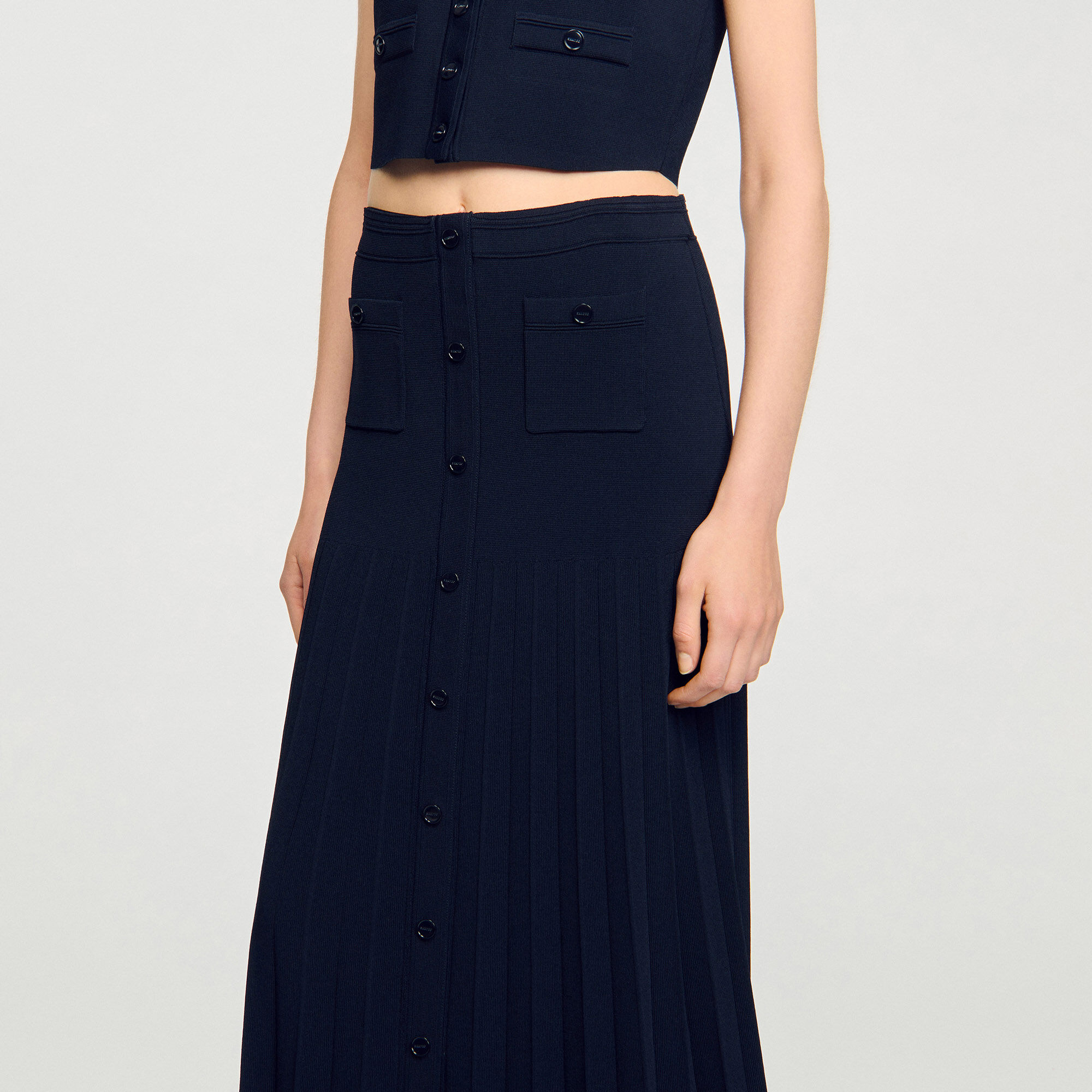 Long two-tone knit skirt