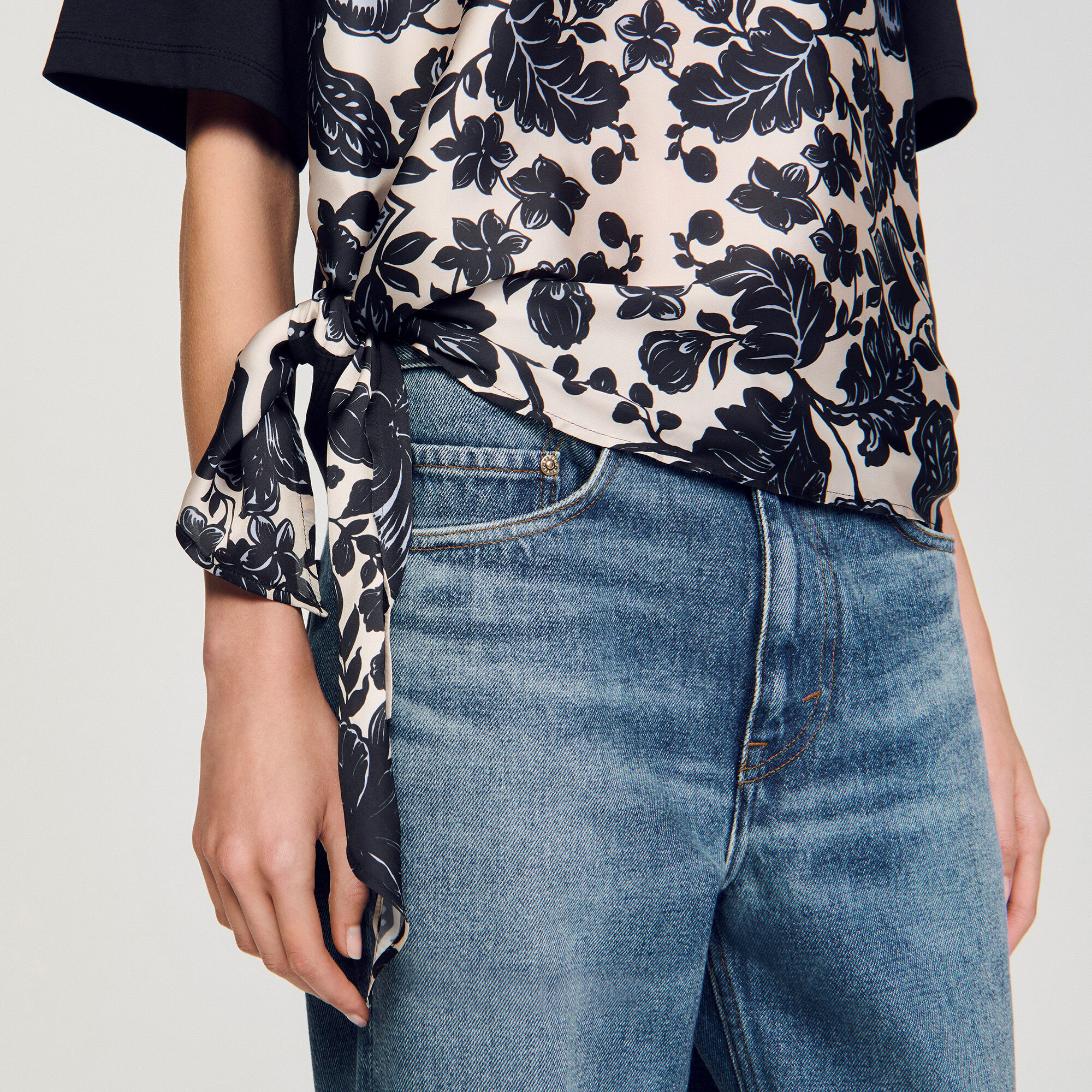 Floral motif T-shirt