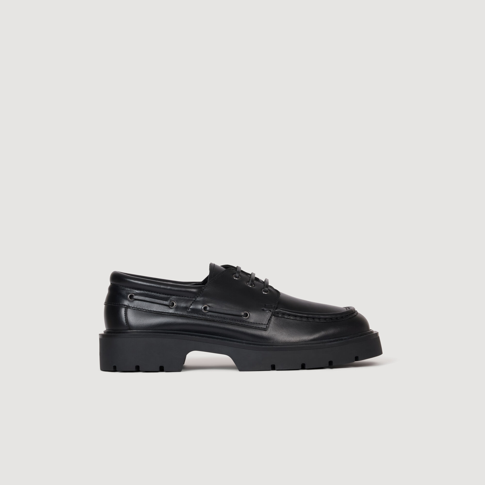 Leather boat shoes