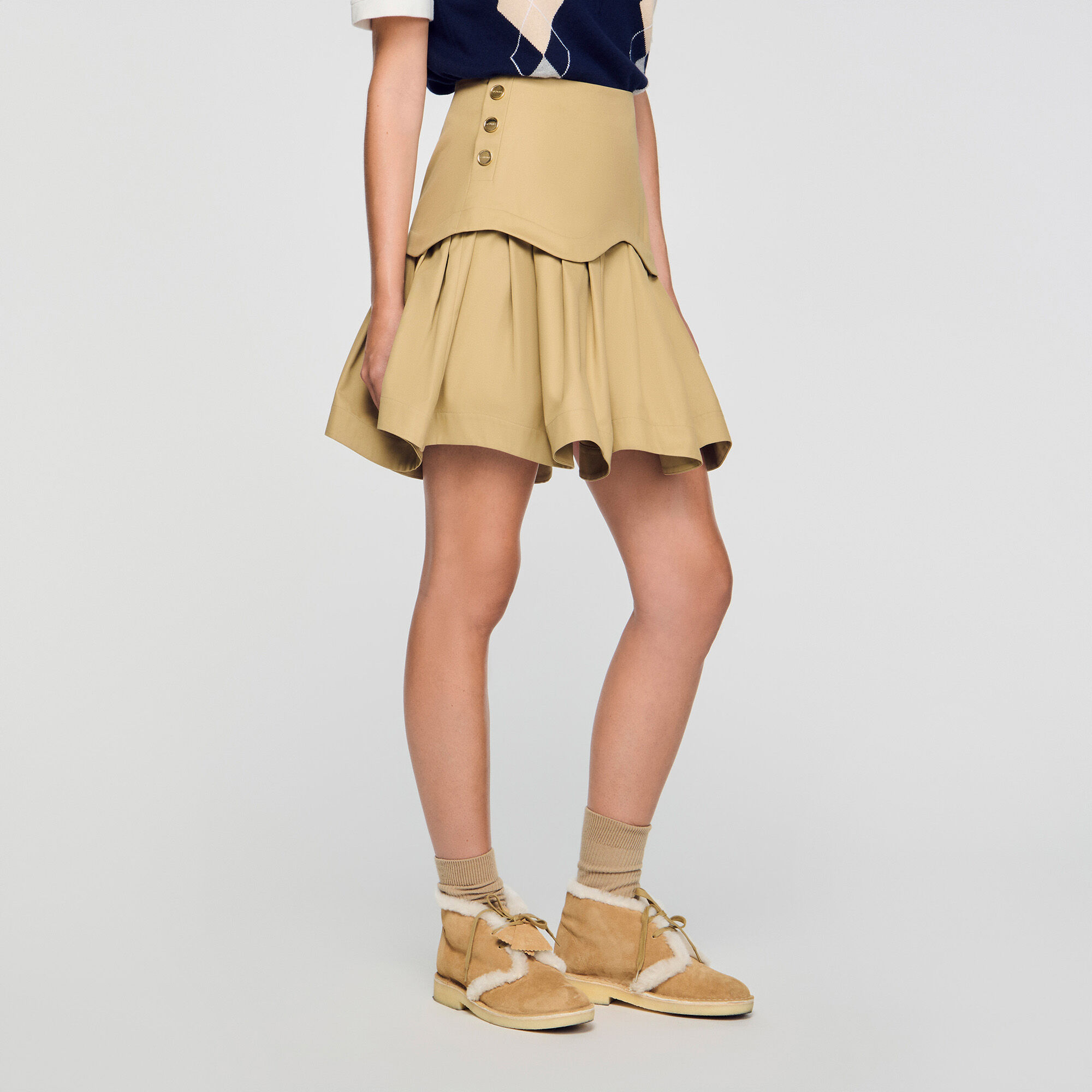 Short ruffled skirt