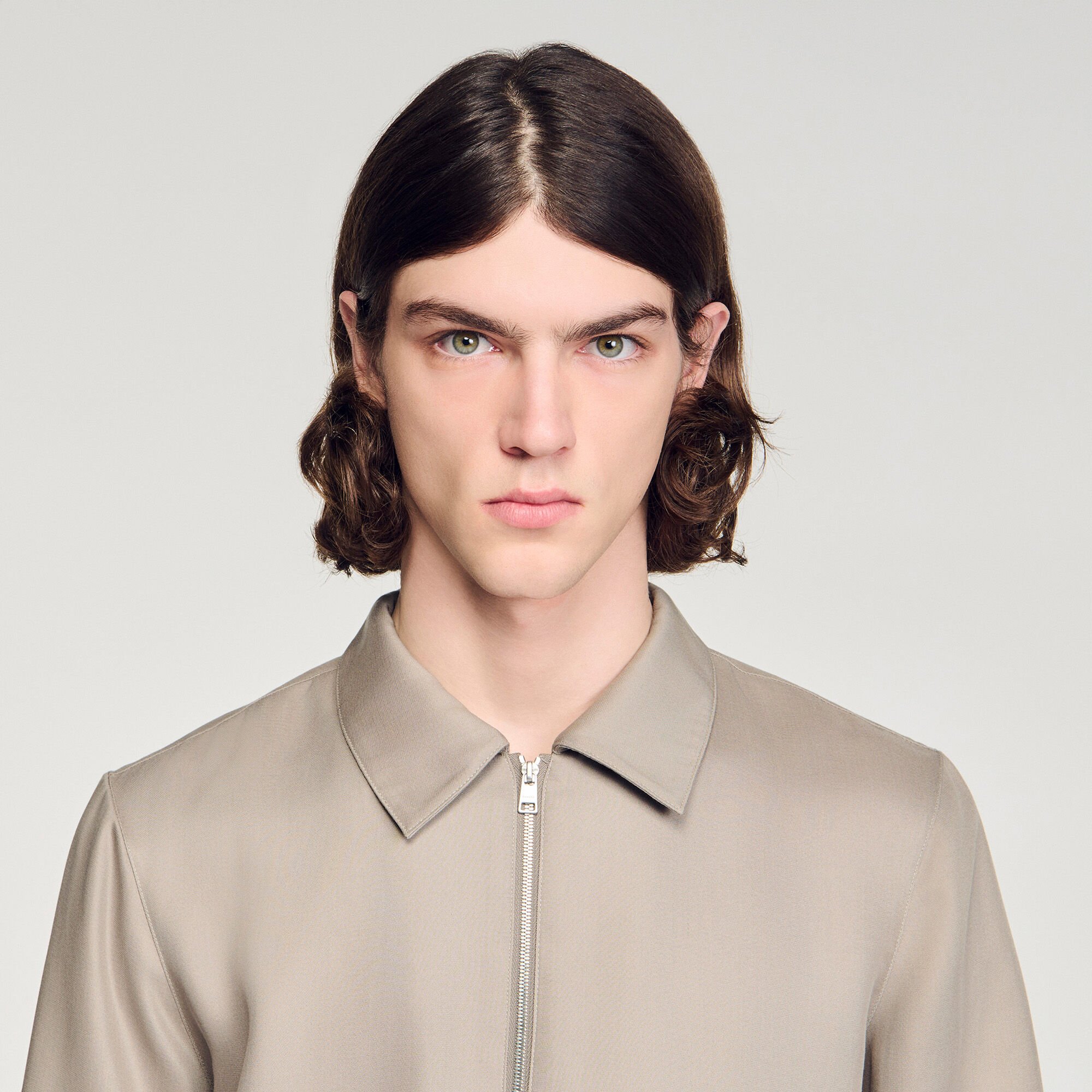 Hooded shirt with regular collar