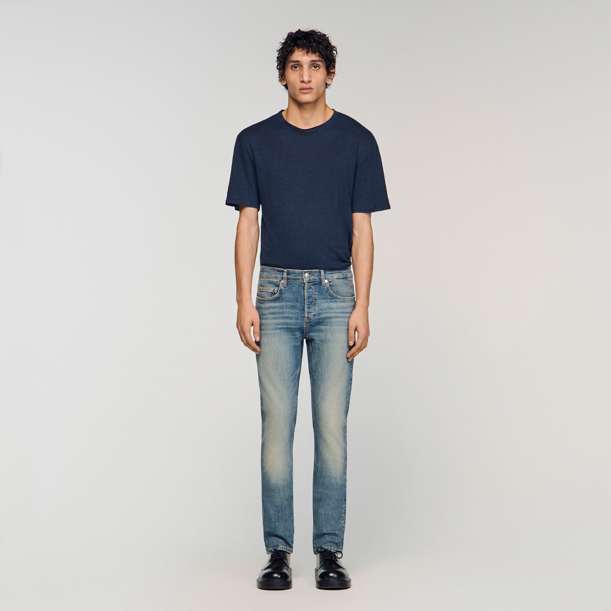 Slim-fit jeans