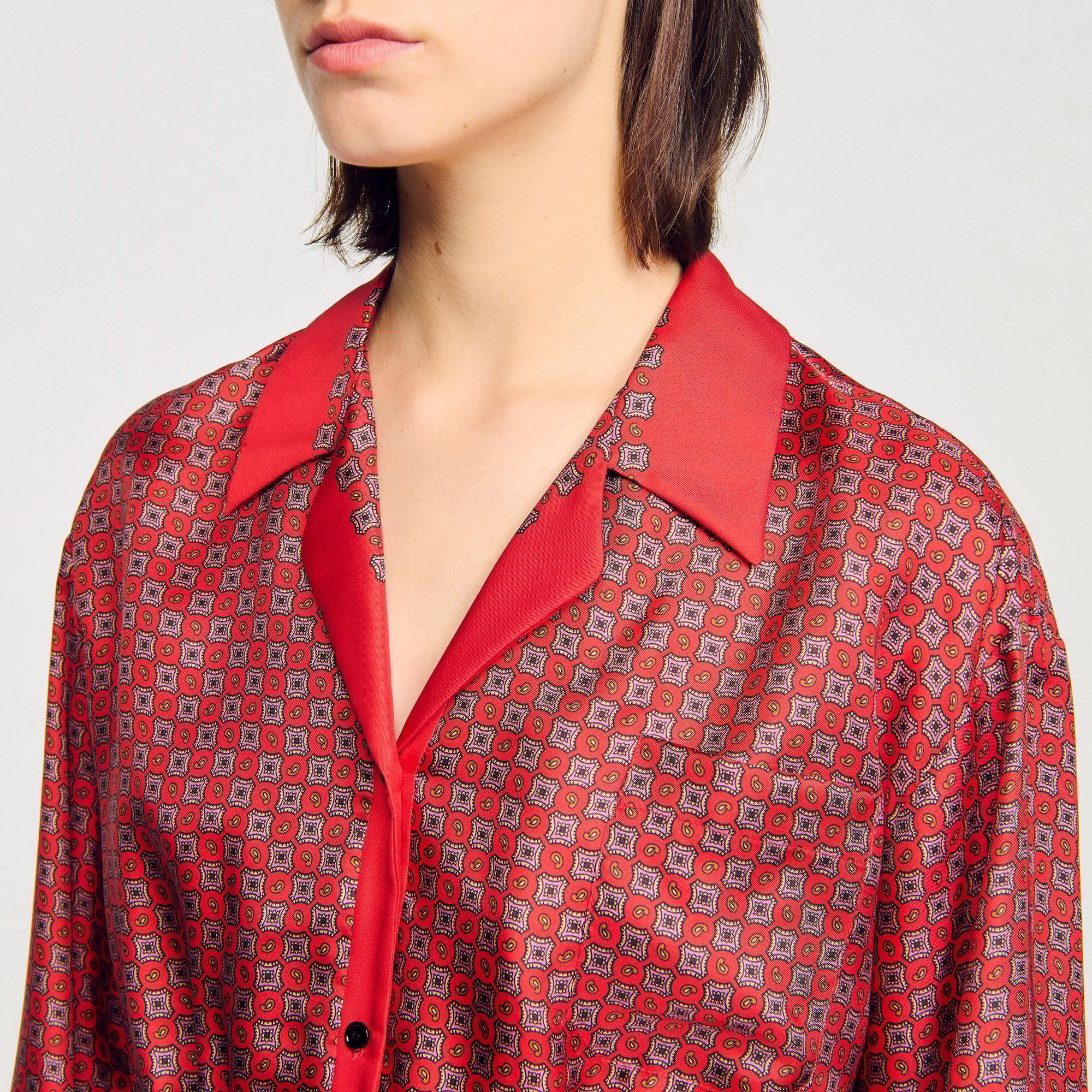 Scarf print shirt
