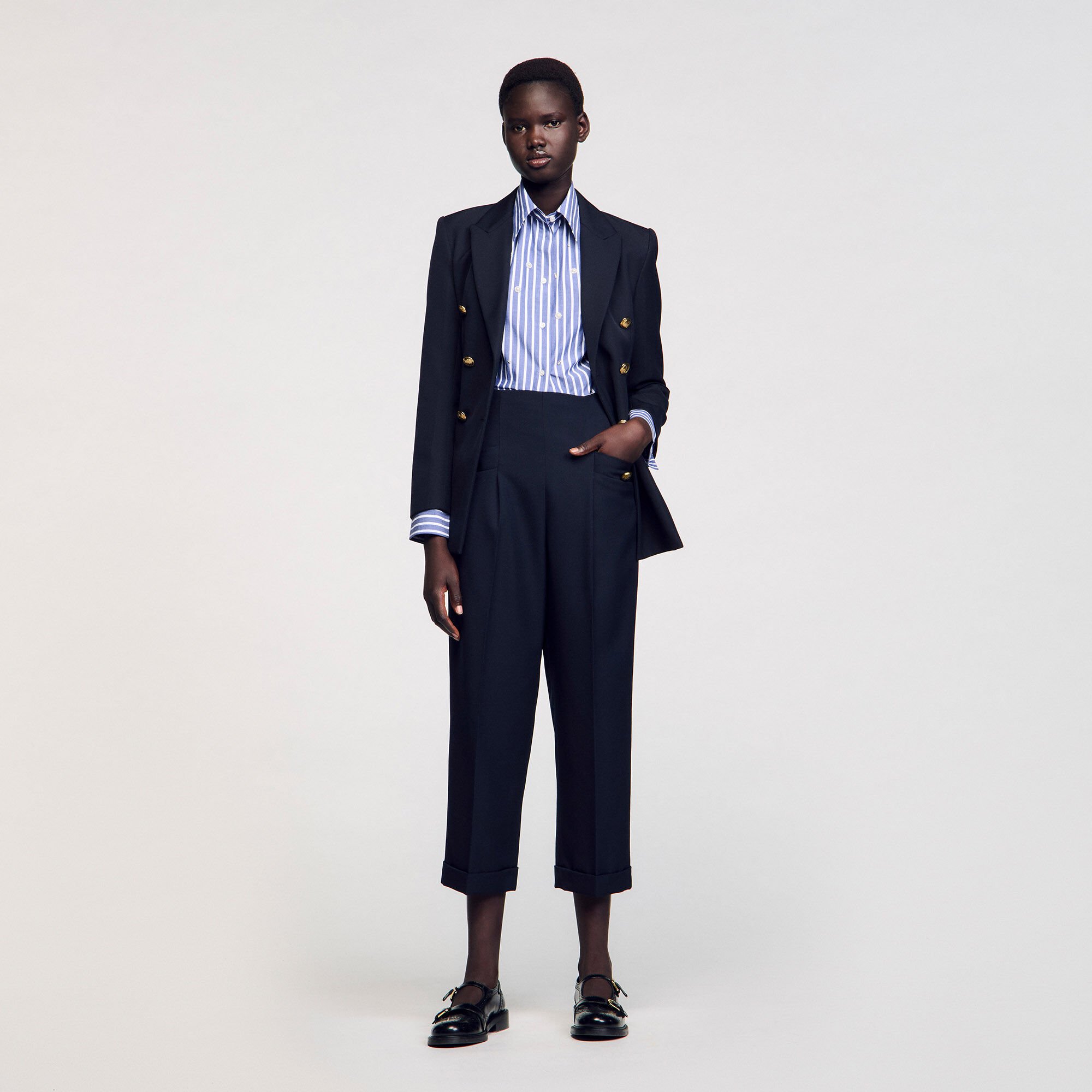 Wide legs trousers