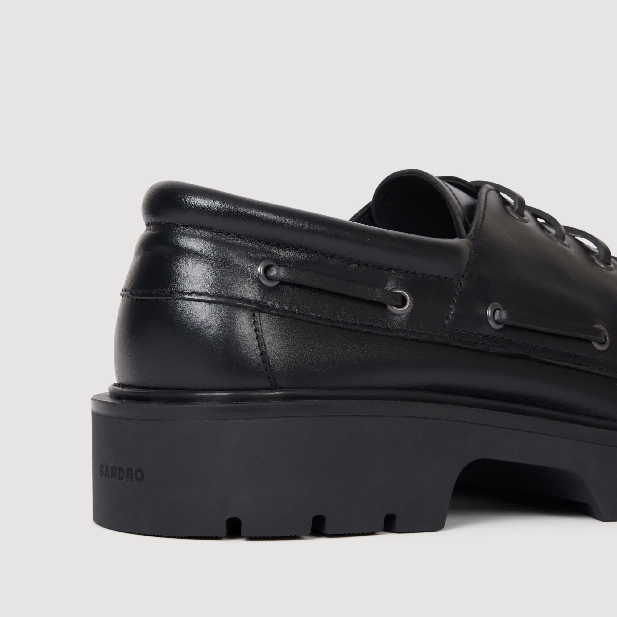 Leather boat shoes