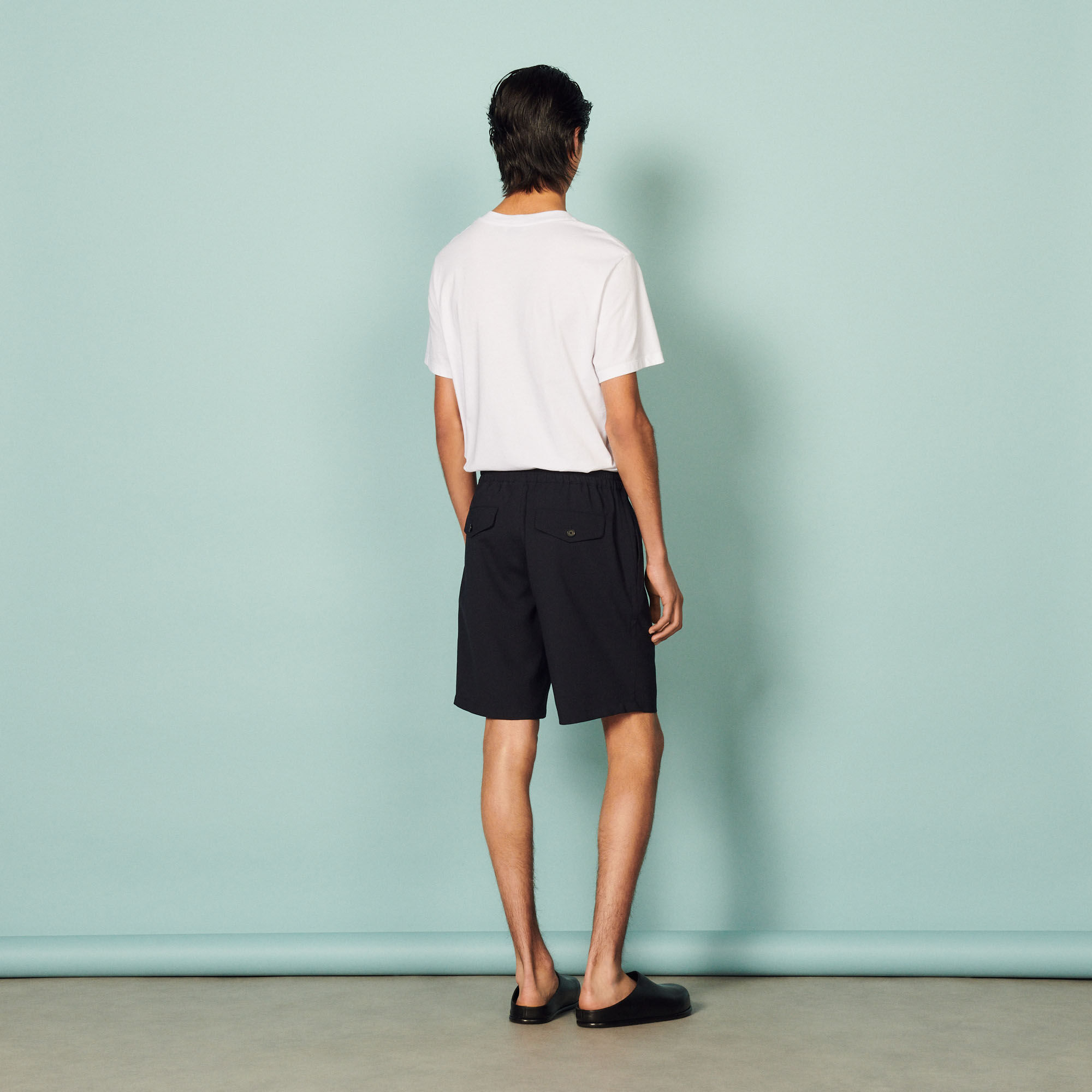 Shorts with elasticated waist