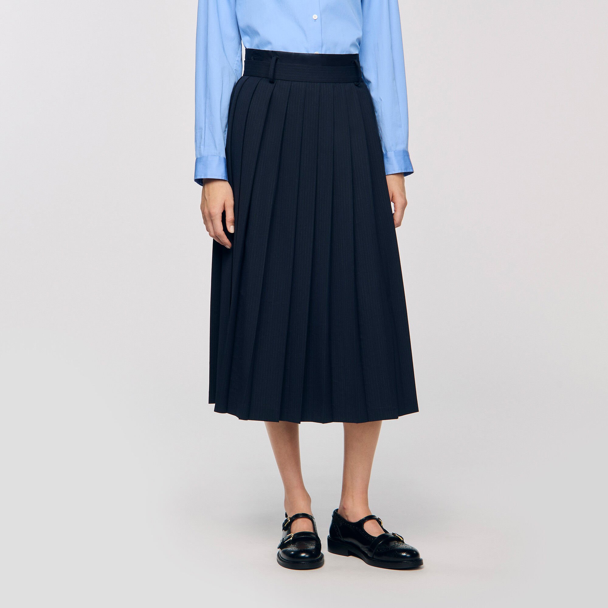 Long pleated skirt