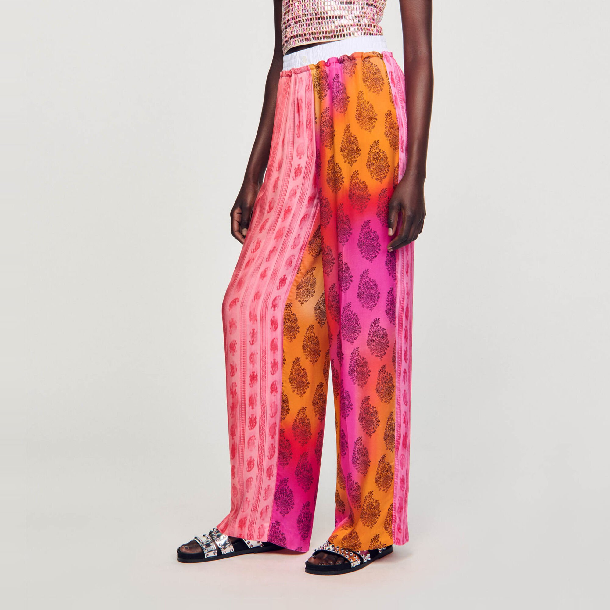 Wide-leg patterned trousers