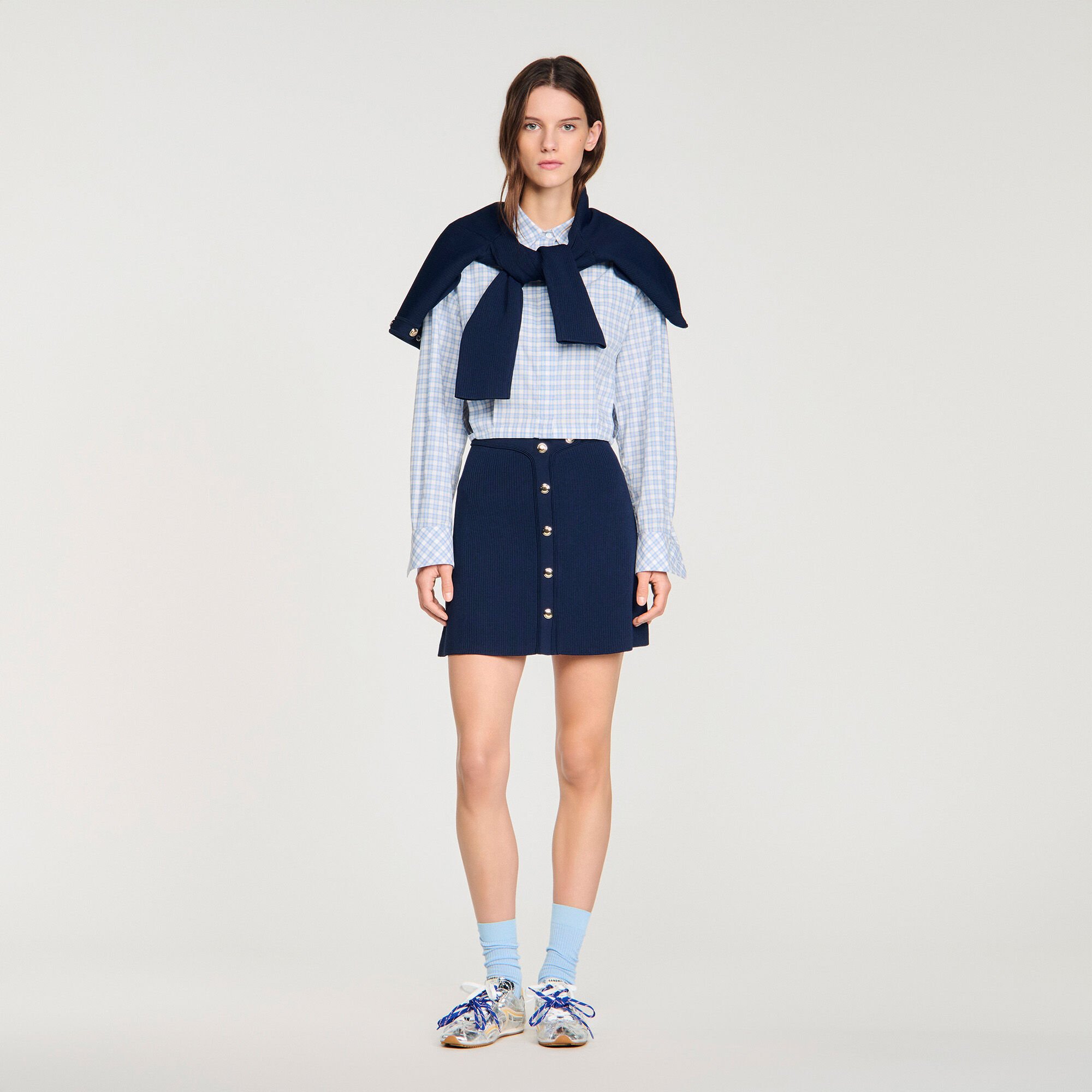 Short ribbed skirt with press studs