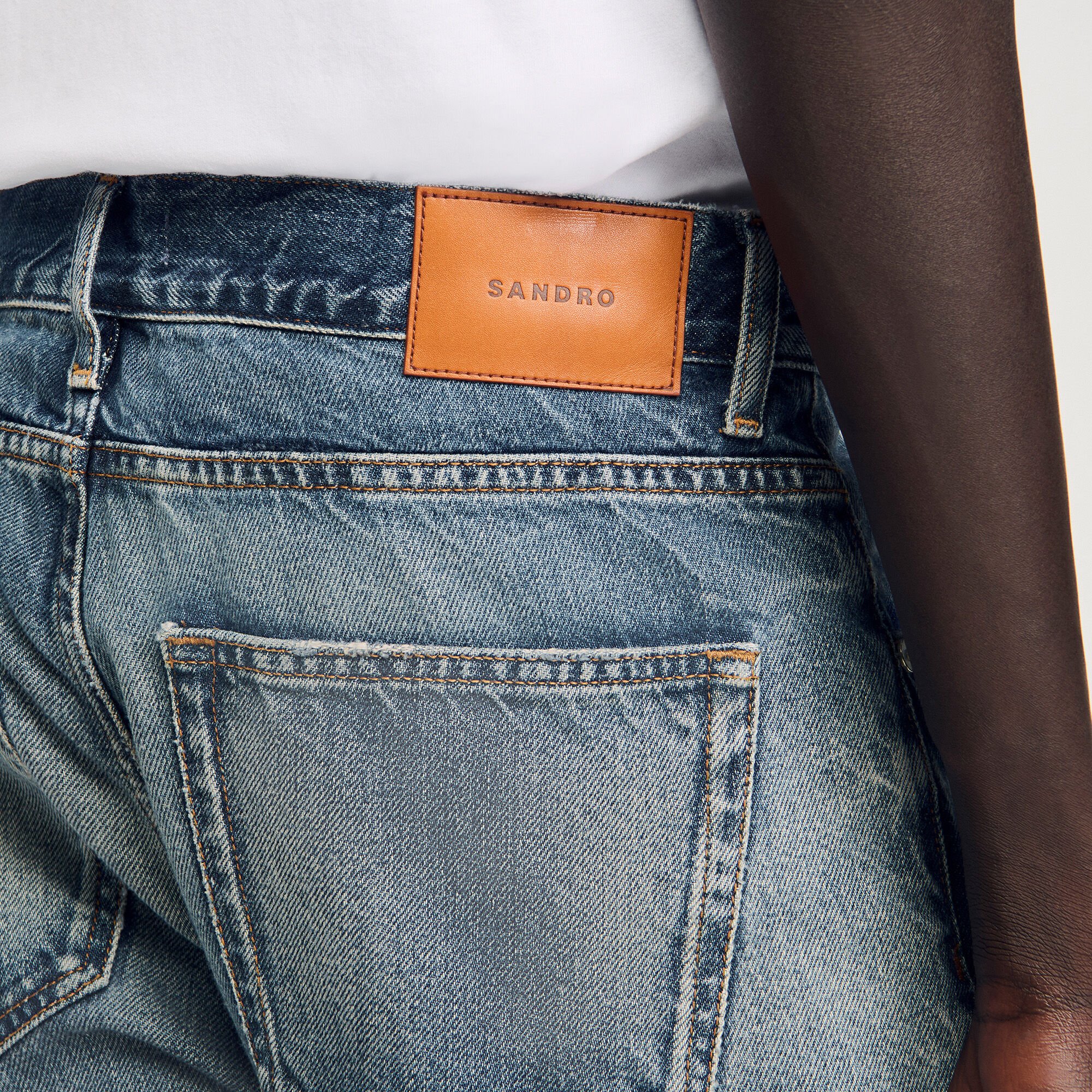 Regular faded jeans