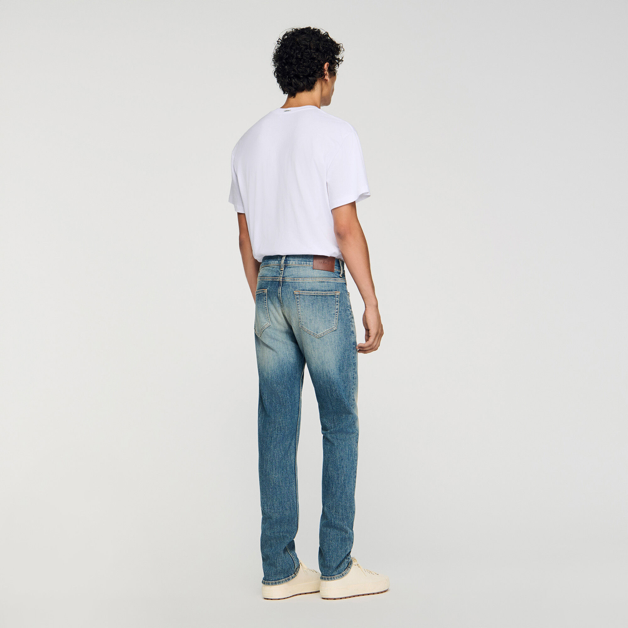 Slim-fit jeans
