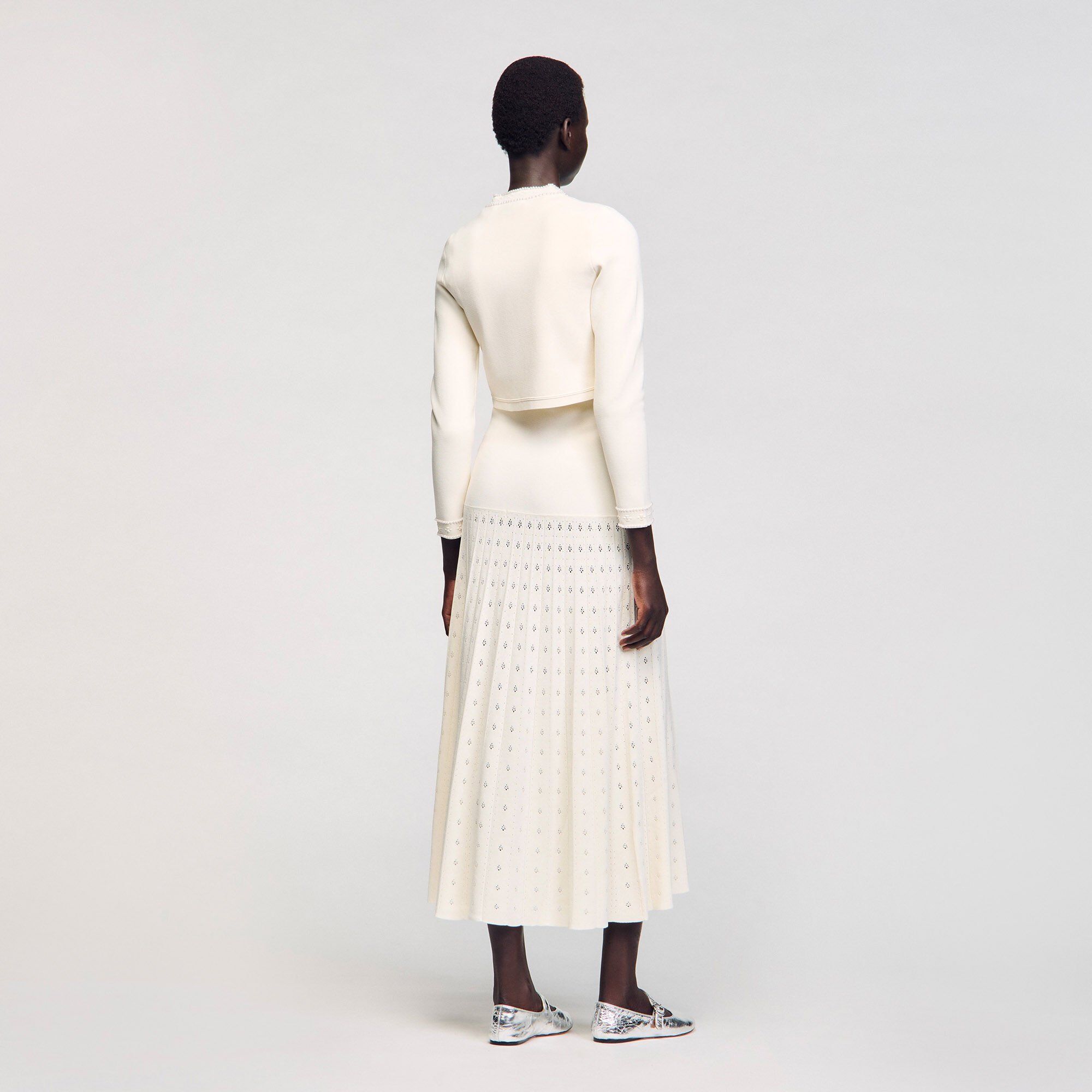 Cropped cardigan with peal buttons