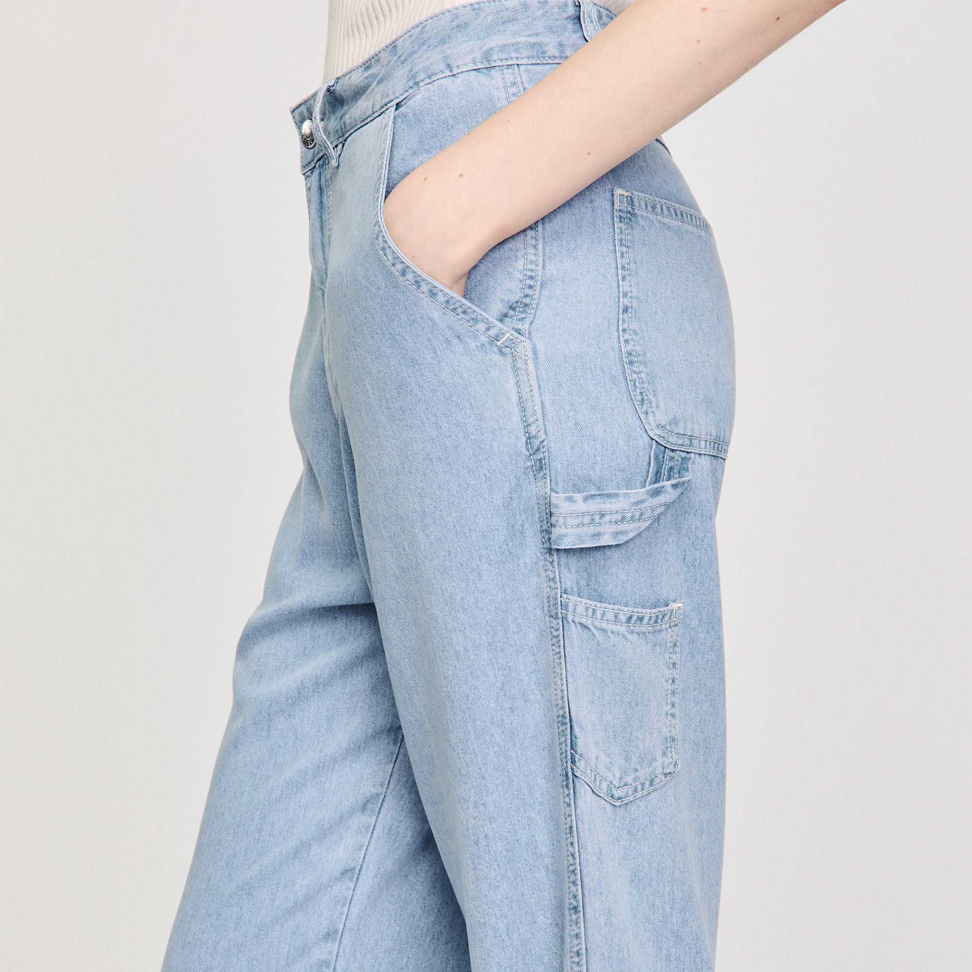 Wide-leg jeans