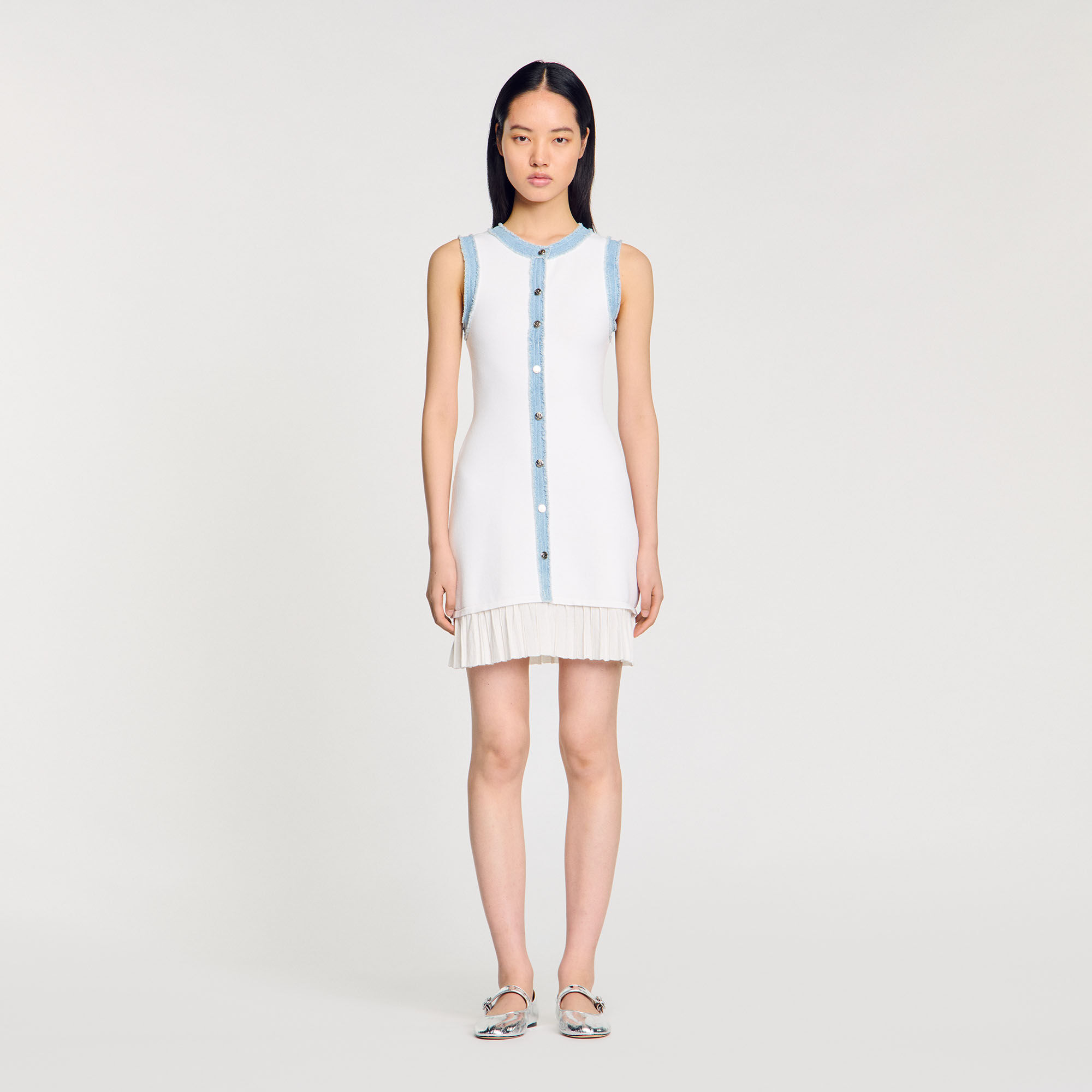 Short knit dress with ruffles