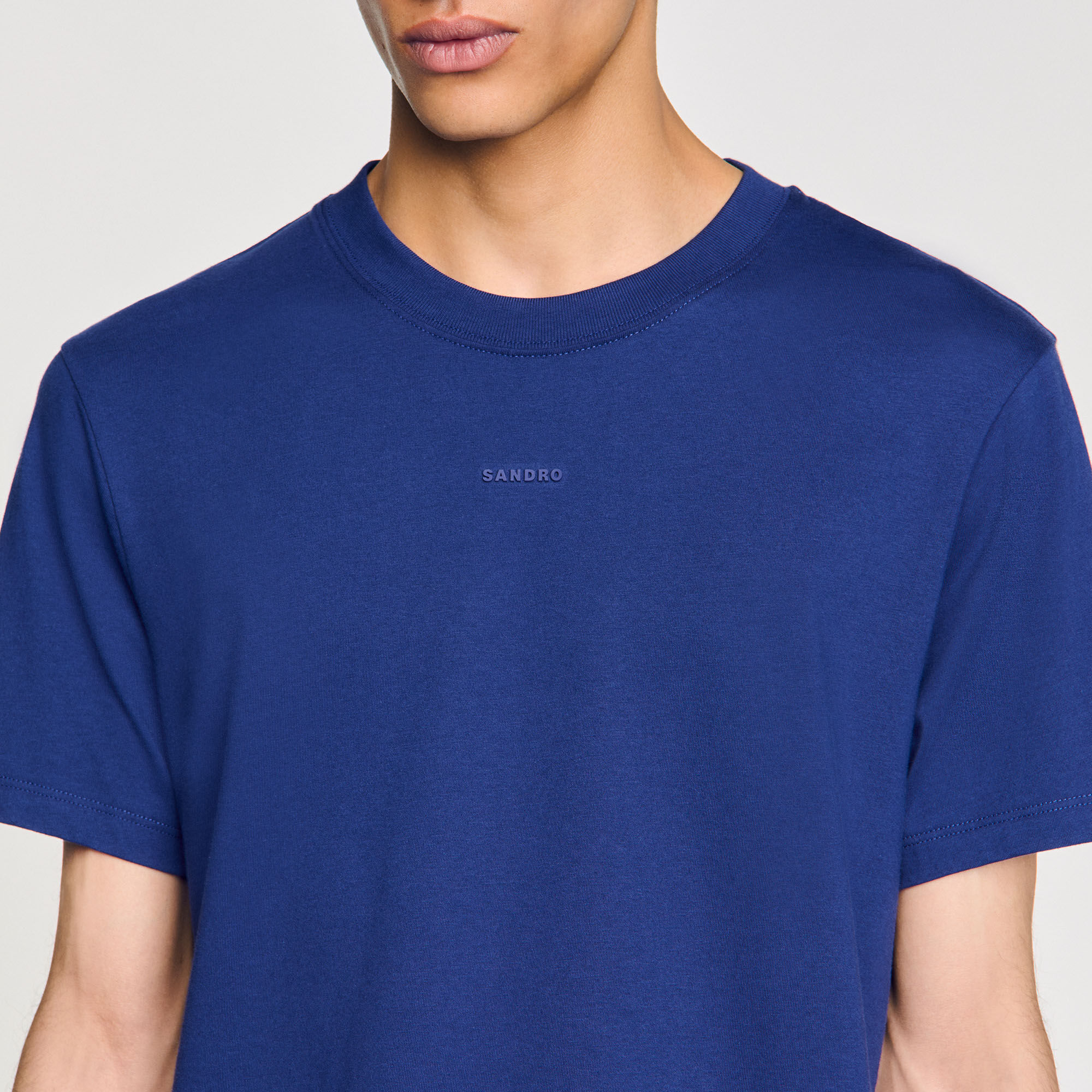 フランス発 Sandro シンプル着回し◎ ロゴ入り コットン Tシャツ Cotton T-shirt with logo green for Men | Sandro Paris