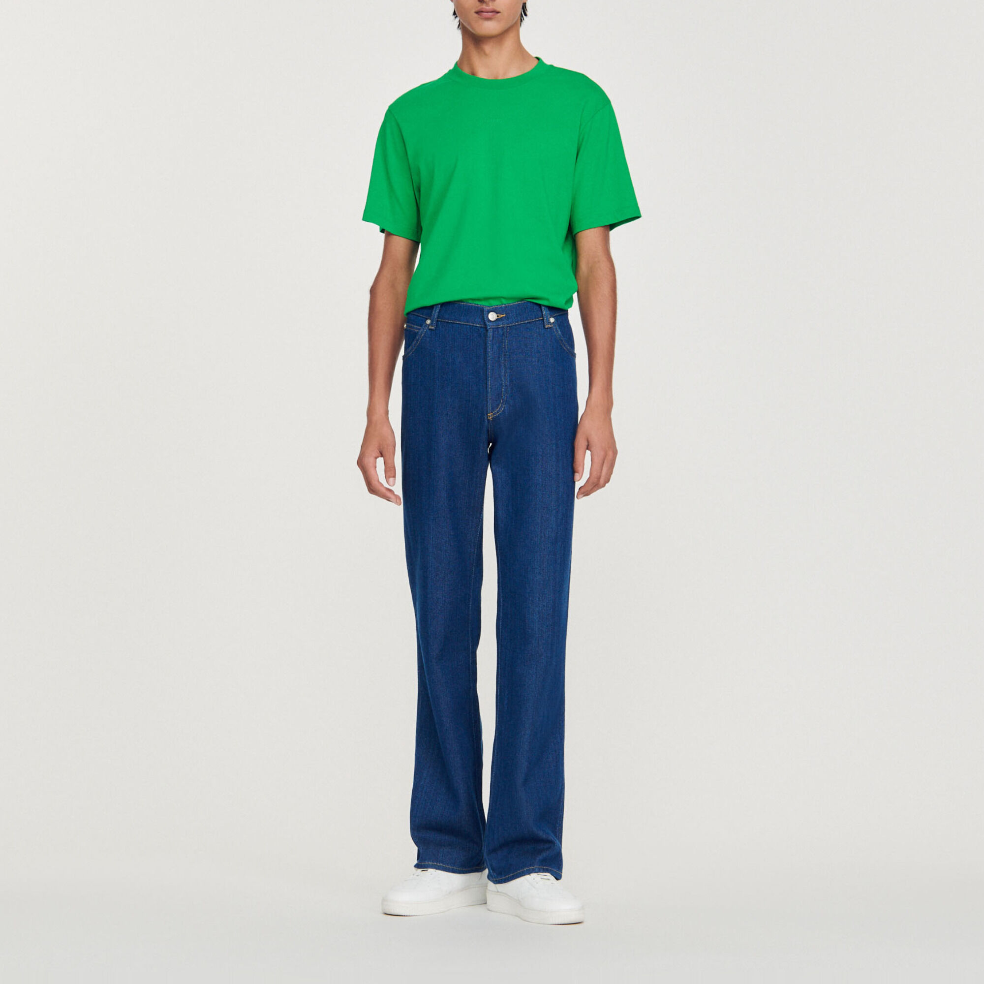 High-waisted flared jeans