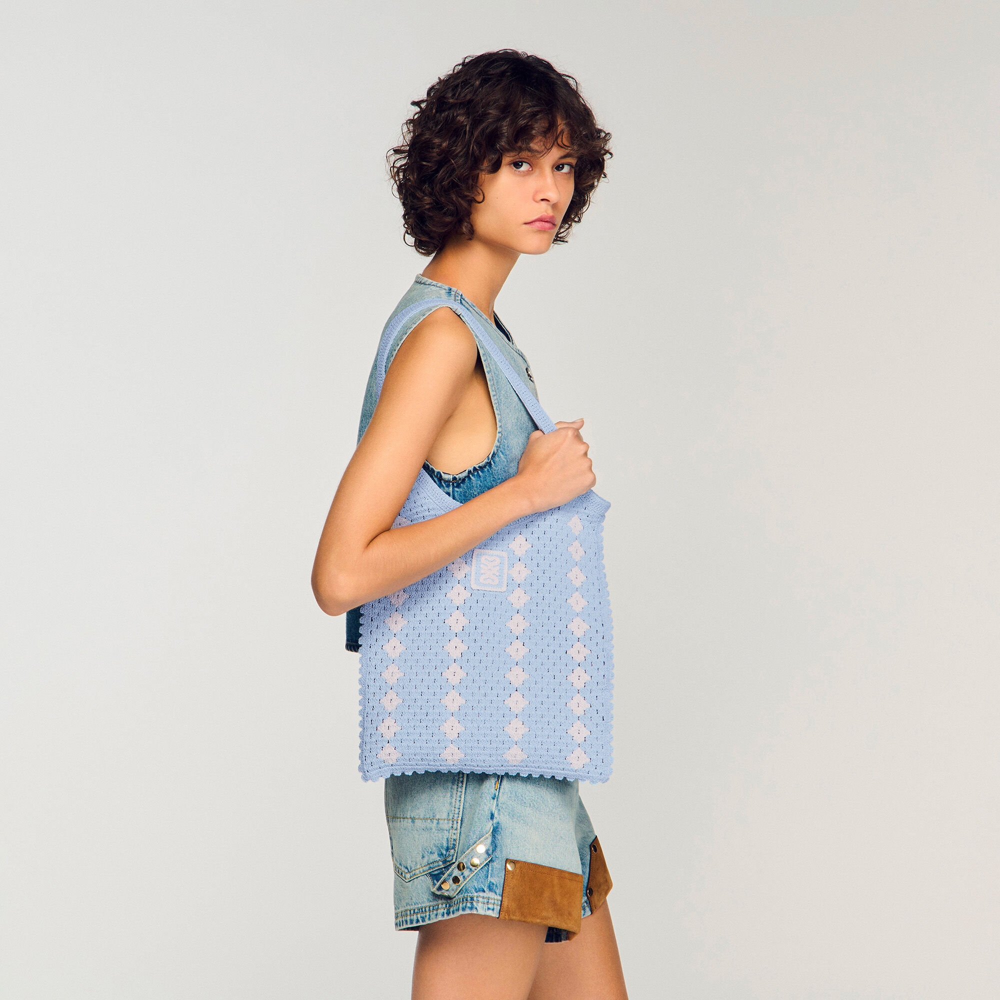 Two-tone crochet bag