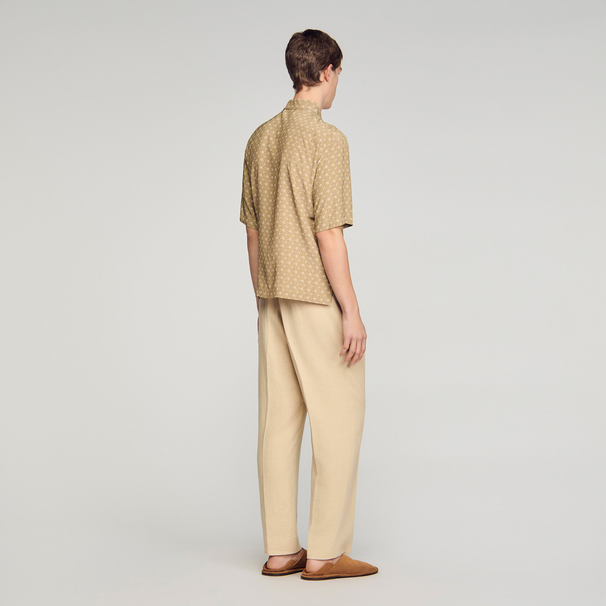 Link print loose-fit shirt