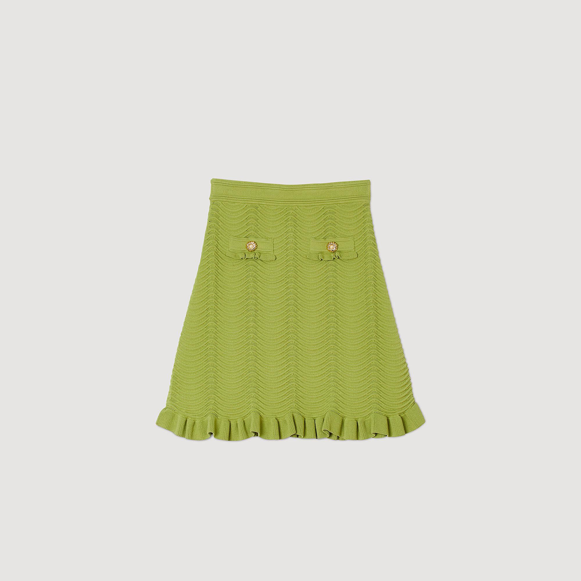 Short knitted skirt