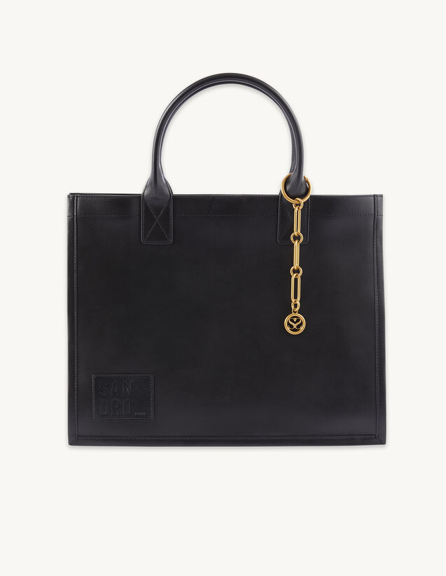 Leather tote bag with chain jewellery
