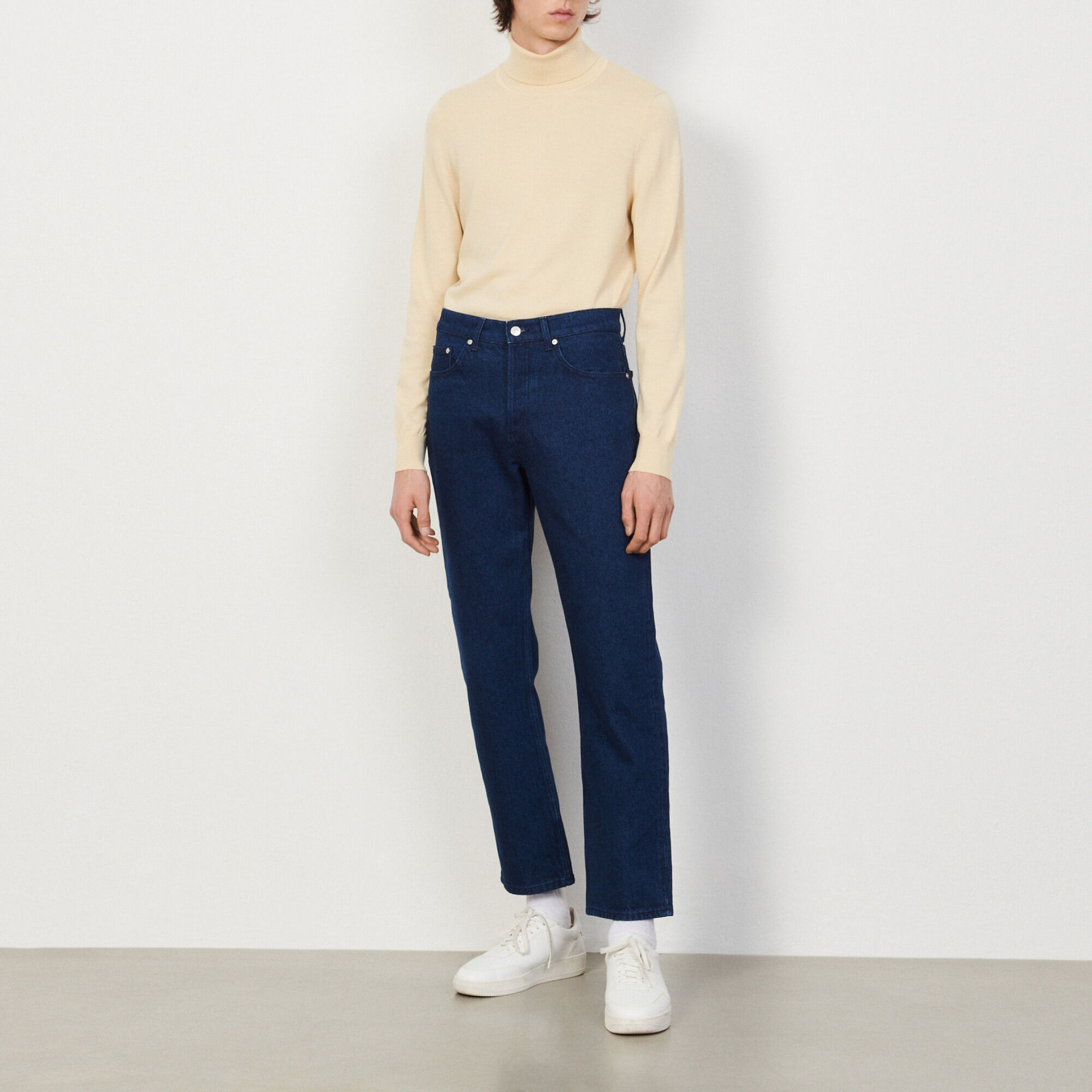 Straight cut jeans
