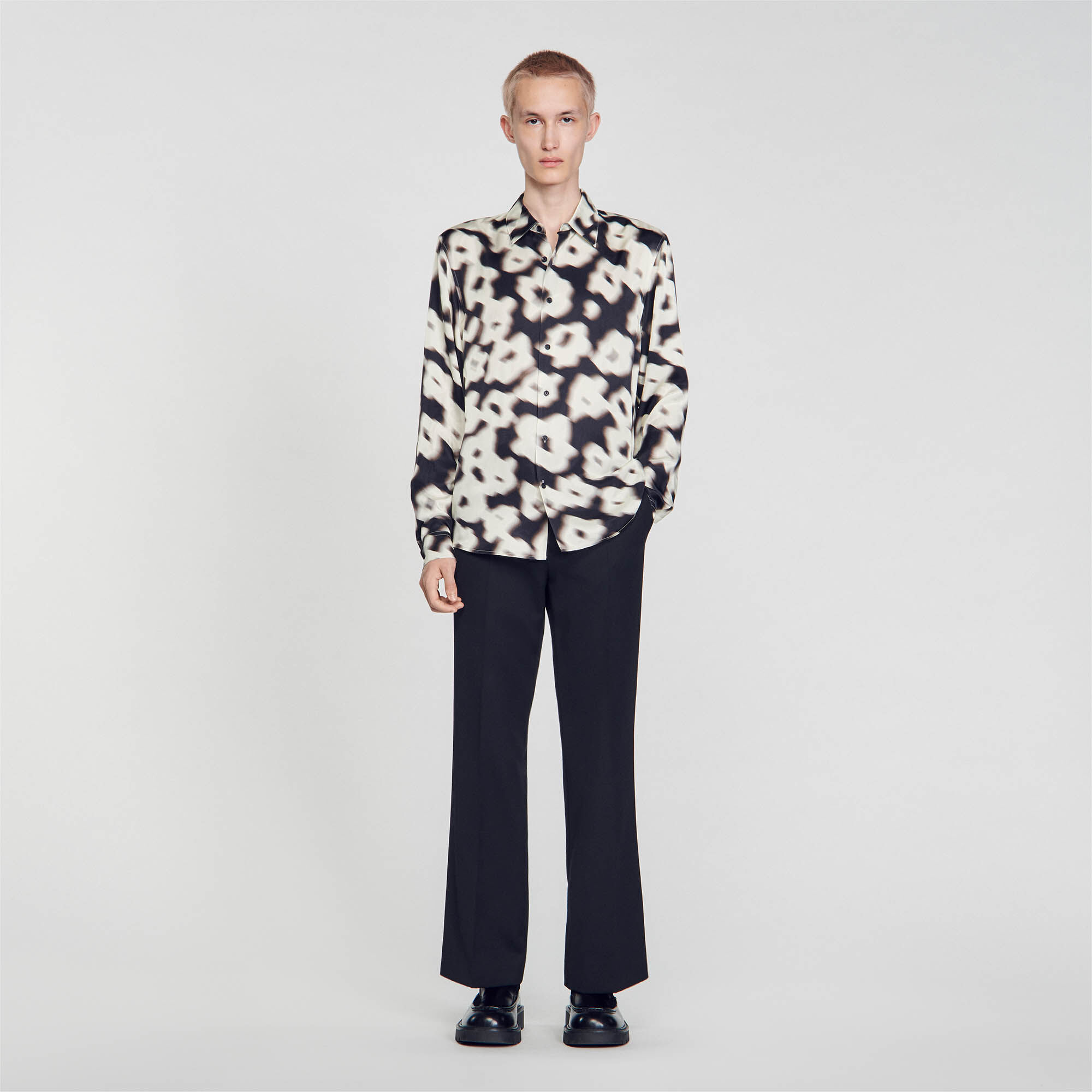 White flower top shirt