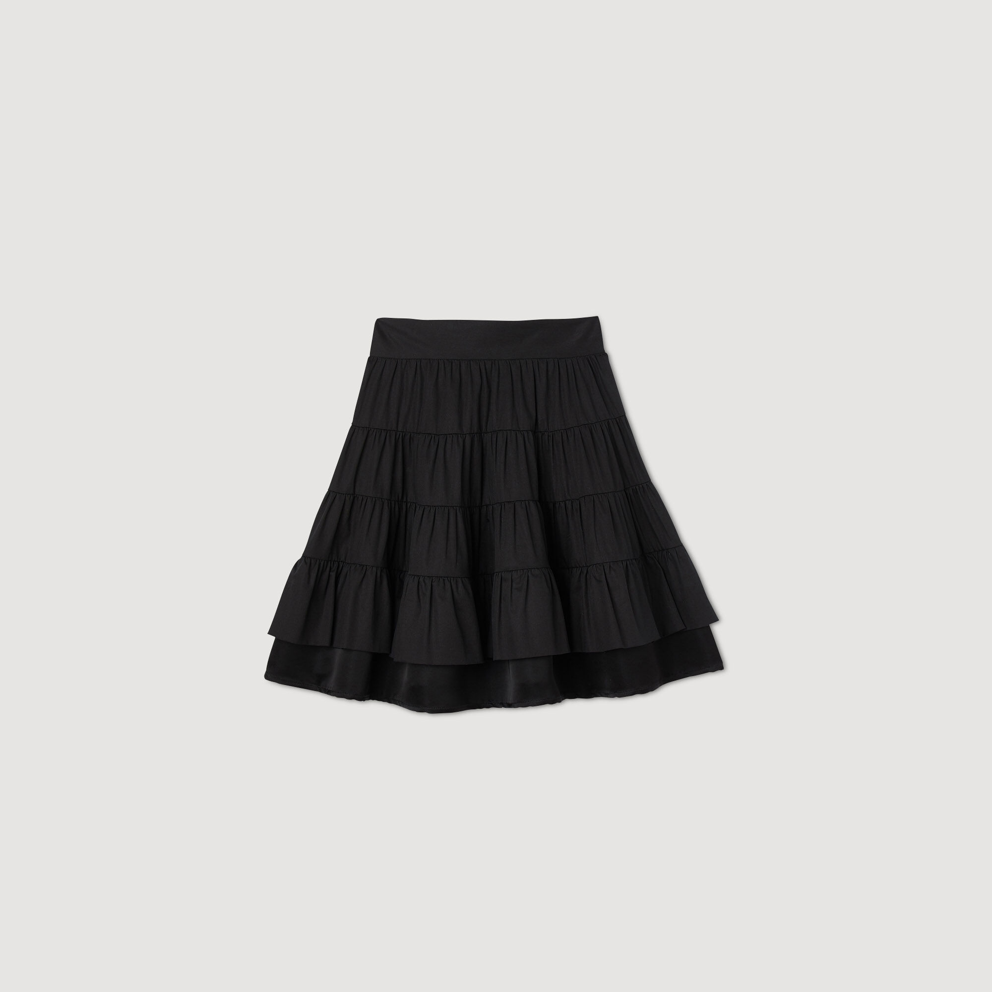 Short dual material skirt