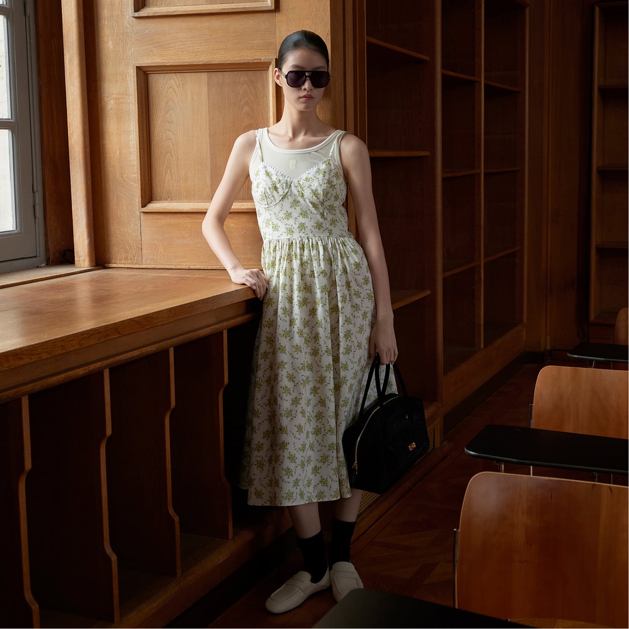 WOMEN'S SALE - UP TO 50% OFF